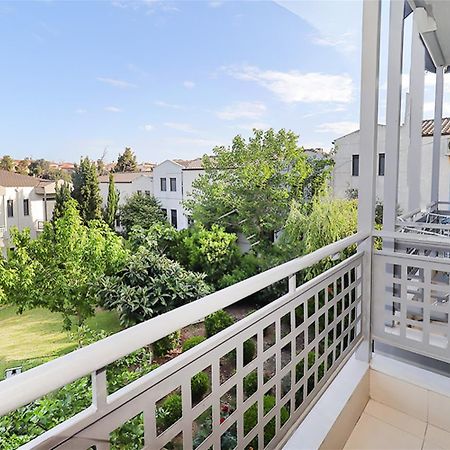 Mema'S Maisonette! Néa Fókaia Dış mekan fotoğraf